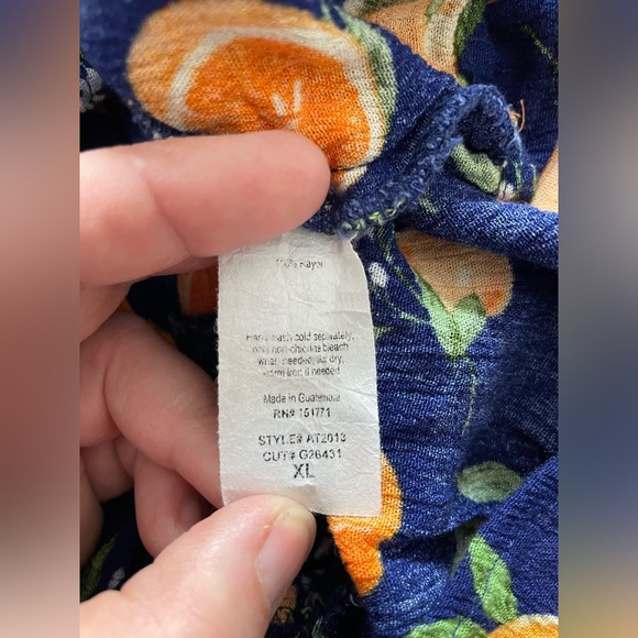 Kaileigh Faux Wrap Citrus Top - Size L - EUC - Picture 10 of 13